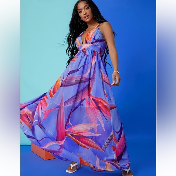 SHEIN Dresses & Skirts - Shein Women's V Neck Maxi Tropical Print Purple Red Pink Flowy Plus Size 3x